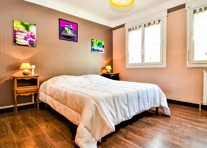 Nyaraló A L'ombre Du Figuier Meynes